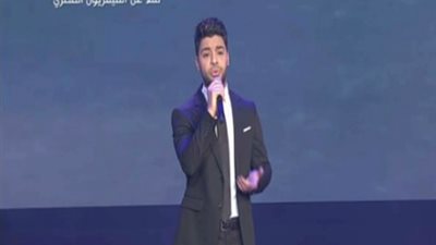 أحمد جمال يغني «أخو الشهيد» في الندوة التثقيفية الـ30 للقوات المسلحة 