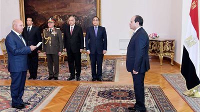 بعد تولي كامل الوزير| البرلمان والخبراء يكشفون أهم مشكلات الوزارة