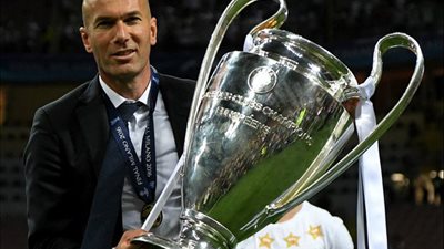 رسميا| ريال مدريد يعلن عودة «زيدان» وإقالة سولاري