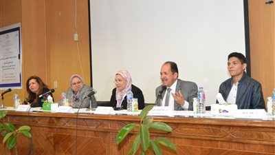 انطلاق فعاليات منتدى الباحثين الشباب بجامعة عين شمس 