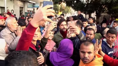 استقبال كبير من الجمهور لـ محمد إمام ويعلق: أموت نفسي عشانهم