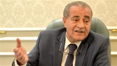«التموين» تؤكد توافر مخزون استراتيجي للسلع الأساسية 