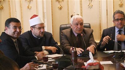 النائب شكري الجندي يطالب بترميم 14 مسجدا أثريا بفوة 