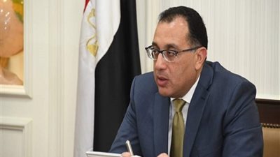 رئيس الوزراء يزور المنطقة الاقتصادية بقناة السويس