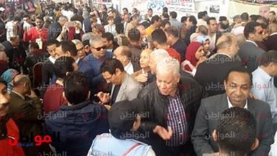 صور| توافد الصحفيين بعد صلاة الجمعة والنصاب أوشك على الاكتمال