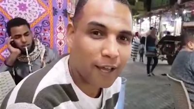 فيديو وصور| «قبل انطلاق ملتقى الشباب العربي والإفريقي» حكاية بوجي أصغر عازف أورج