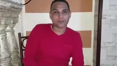 فيديو| «بوجي» أصغر عازف أورج فى أسوان يروي حكاية الكينج محمد منير