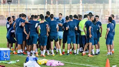 فيديو| تفاصيل جلسة رئيس الزمالك مع الفريق استعدادًا للكونفدرالية