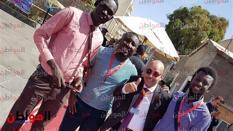 مسعد شاهين وشباب