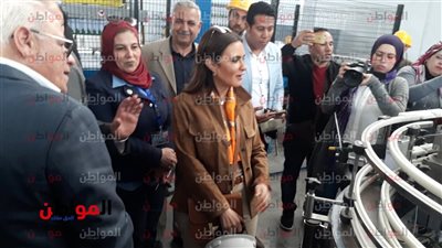 فيديو| وزيرة الاستثمار تتفقد مصنع «كابسي للدهانات» ببورسعيد