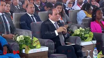 انفوجراف| 4 مواقف مختلفة للرئيس السيسي في جلسة آفاق جديدة ..«غضب ودعابة»