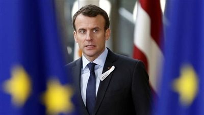 «ماكرون» يغضب من السترات الصفراء: يريدون تدمير الجمهورية 