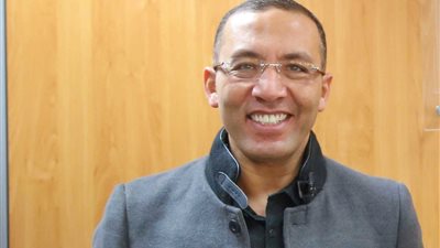 رئيس تحرير اليوم السابع: إنقاذ الصحافة يأتي بالابتعاد عن الضوضاء الهامشية