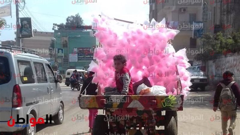 اصغر بائع غزل بنات
