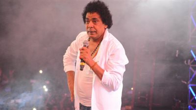 محمد منير في ميدان التحرير لهذا السبب