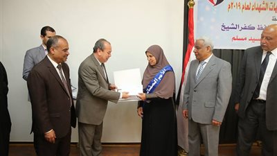 محافظ كفرالشيخ يكرم الأمهات المثاليات 2019 وأمهات الشهداء 