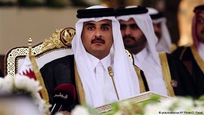 السفير البحريني يؤكد عدم تدخل روسيا في أزمة قطر