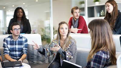 عشان مينموش منك.. فائدة لن تتوقعها للاجتماع الصباحي