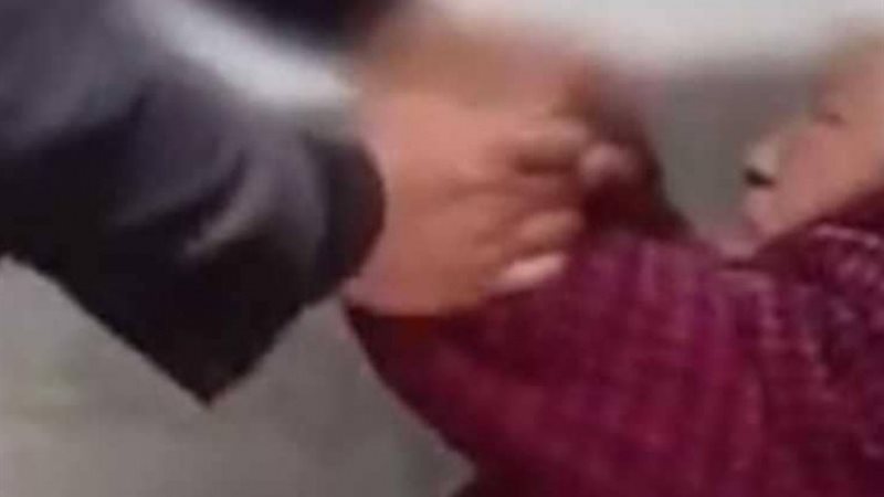عامل يقتل شقيقه