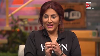 فيديو| وفاء عامر في برنامج أنا وبنتي: «أنا جوزي سي السيد»