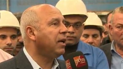 كامل الوزير: «متقعدش في المكتب وتدي أوامر»
