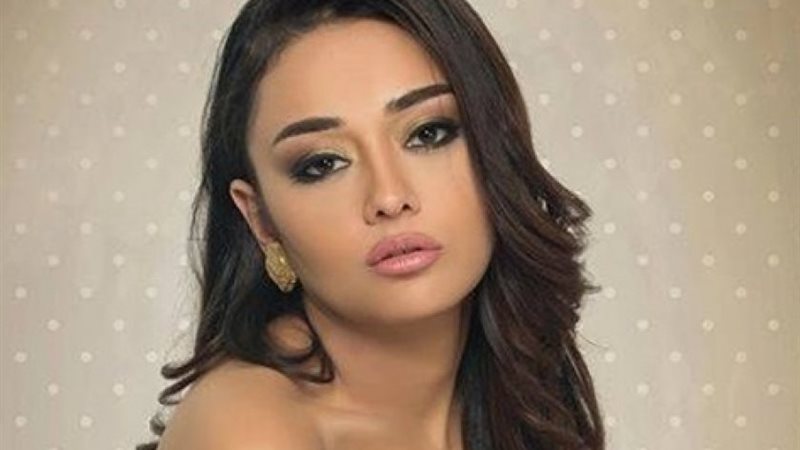 الفنانة راندا البحيري