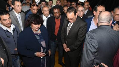 صور| وزيرة الثقافة تفتتح قصر ثقافة ديرب نجم بالشرقية