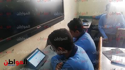 امتحان اللغة العربية للصف الأول الثانوي.. «السيرفر» يهدد التابلت