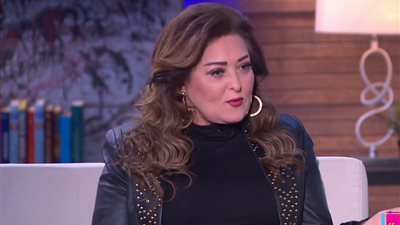 فيديو| نهال عنبر: «اللي بيعيش في إيطاليا بيوزعوا عليه فلوس»