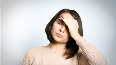 4 خطوات مجربة لـ«التخلص من الصداع» .. تعرف عليها