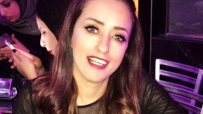 للمرأة القيادية.. «نانيس فكري» تكشف عن أسس المكياج الرسمي 