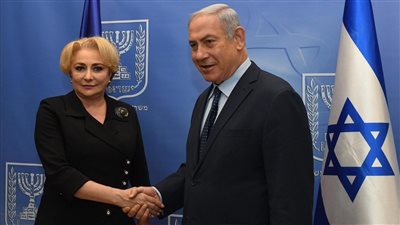 بعد إعلانها نقل السفارة للقدس «الرئيس الروماني» يسب رئيسة الوزراء