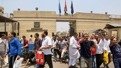 بموجب عفو رئاسي.. الإفراج عن 574 من نزلاء السجون