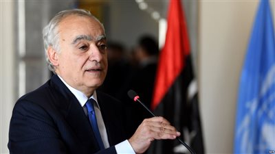 مبعوث الأمم المتحدة في ليبيا يتوعد أصحاب «صفقات السلاح» 
