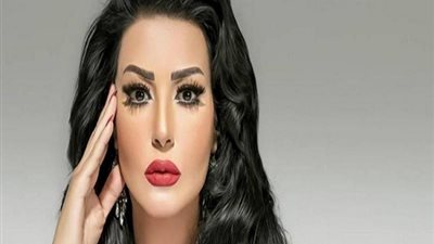 بترد بالأصفر.. بعد طلاق أحمد سعد وسمية الخشاب  
