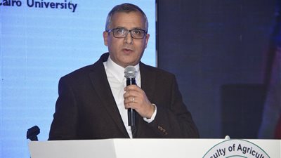 نائب رئيس جامعة القاهرة: مركز التميز الزراعي يهدف لعالم خالي من الجوع