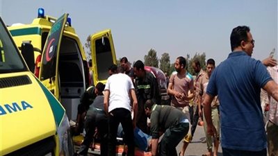 مصرع طفلة وإصابة والديها في حادث تصادم دراجة بخارية بالفيوم