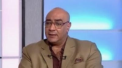 خاص| رفع الحد الأدنى للأجور.. خبير اقتصادى يشيد بقرار السيسي