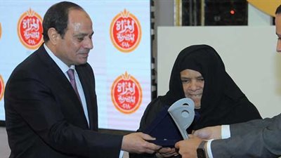 احتفالية تكريم المرأة المصرية 2019 .. بدء توافد الوزراء 
