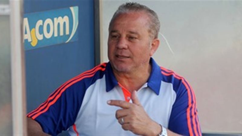 شوقي غريب مدرب المنتخب