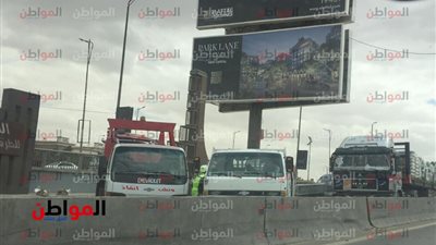 انقلاب سيارة نقل يُربك الطريق الدائري باتجاه أكاديمية الشرطة
