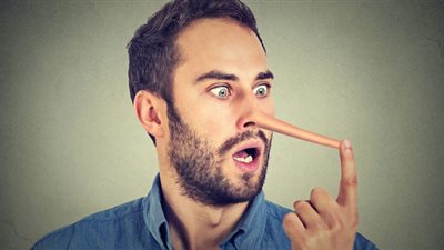 في أول أبريل.. 5 علامات تكشف الرجل الكذاب