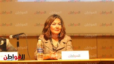 الإعلامية بثينة كامل: «سيبوا الستات تاخد فرضتها شوية»