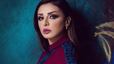فيديو| بعد ظهور أنغام في قناة معادية لمصر.. محمد الباز يطالبها بـ الاعتزال 