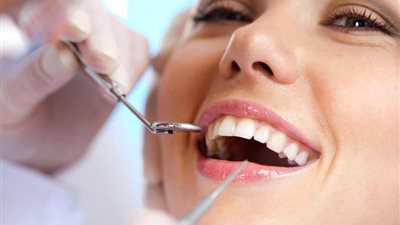 علامات فشل زراعة الأسنان .. «اعرفها عشان متتعبش»