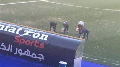 شاهد| ترقيع «برج العرب» قبل مباراة الأهلي والاتحاد السكندري