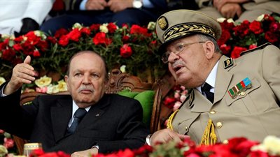 «بعد البيان المزور»..الجيش الجزائري يفند شائعات المرحلة الانتقالية