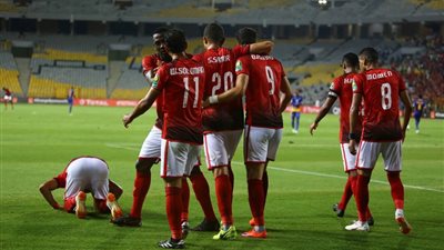 فيديو|الأهلي يعتلي الصدارة لأول مرة بثنائية في الاتحاد السكندري