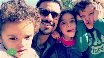 «وجهة مظر» علا رشدي في صاحبة السعادة 