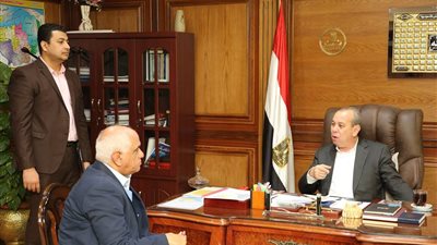 محافظ كفر الشيخ يتابع تنفيذ مشروع الصرف الصحي ببلطيم والبرلس